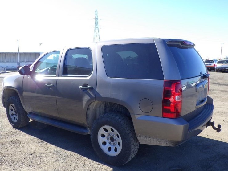 2014-chevrolet-tahoe-image-4
