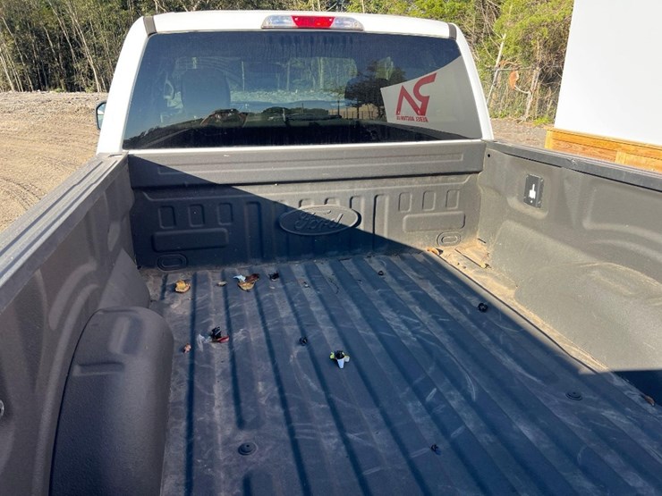 2018-ford-f150-xl-image-11