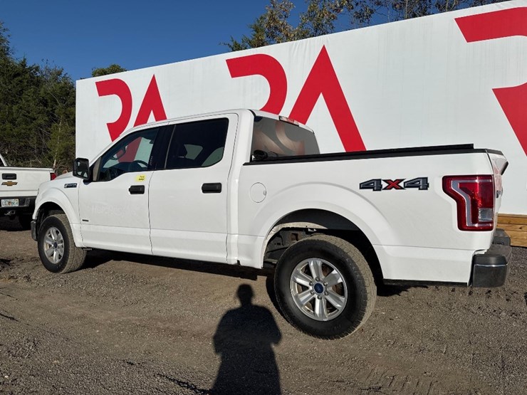 2017-ford-f150-xlt-image-8