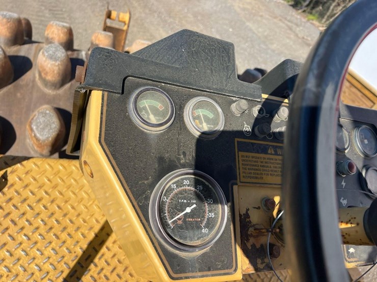 caterpillar-cp-563-image-28