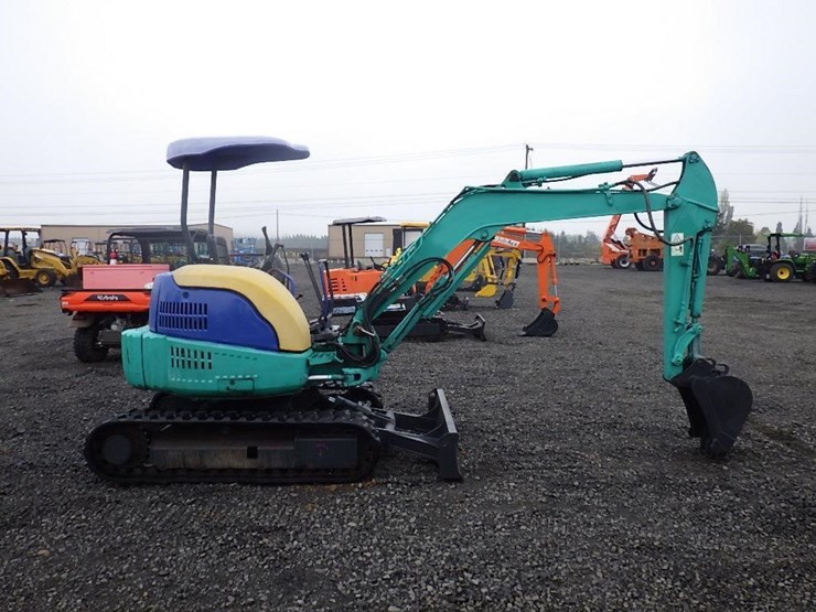 komatsu-pc35-image-3