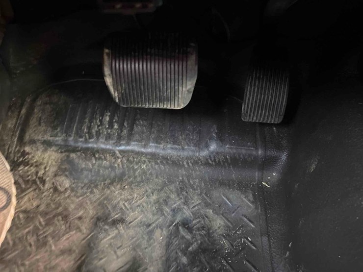 2014-ford-f150-xlt-image-30
