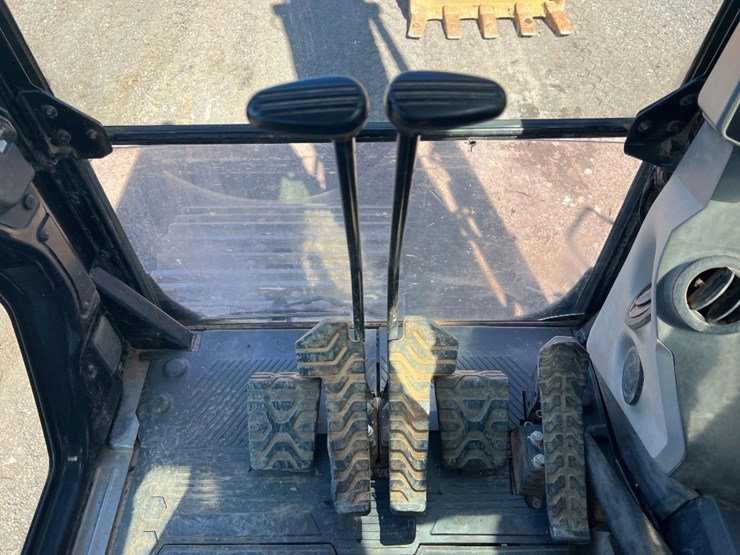 2019-caterpillar-336gc-image-39