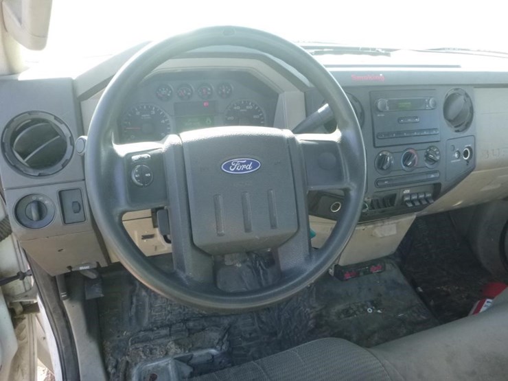 2008-ford-f550-image-12