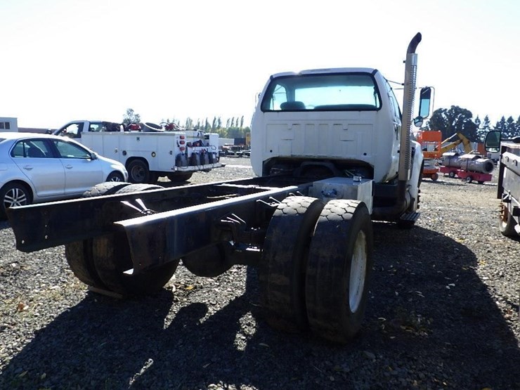 2006-ford-f750-image-3