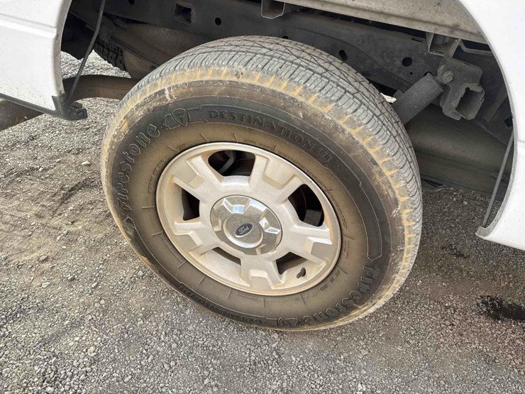 2014-ford-f150-xlt-image-12