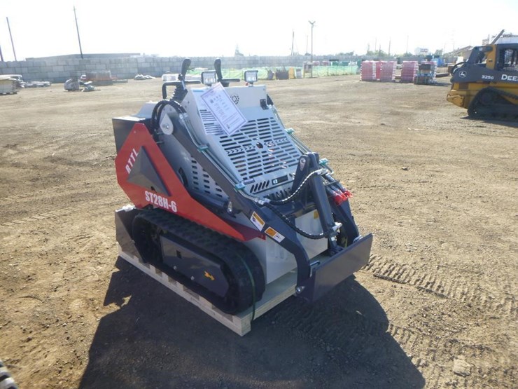 battler-st28h-6-skid-steer-track-loader-image-2