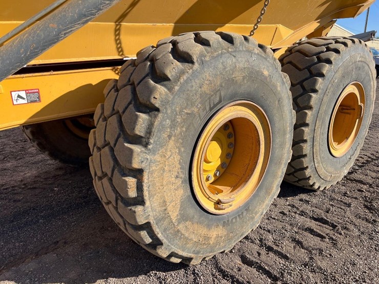 deere-260e-image-10