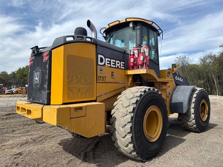 2017-deere-644k-image-6