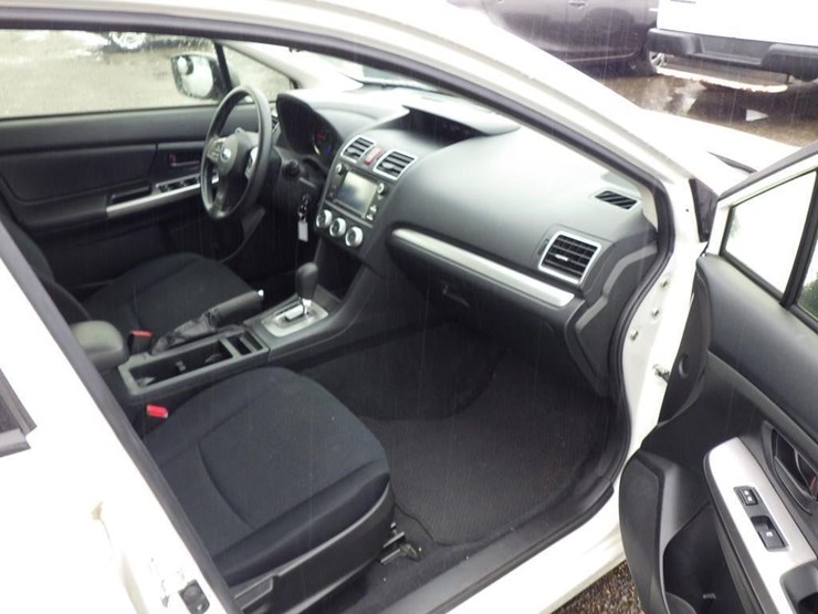 2015-subaru-impreza-sedan-image-6
