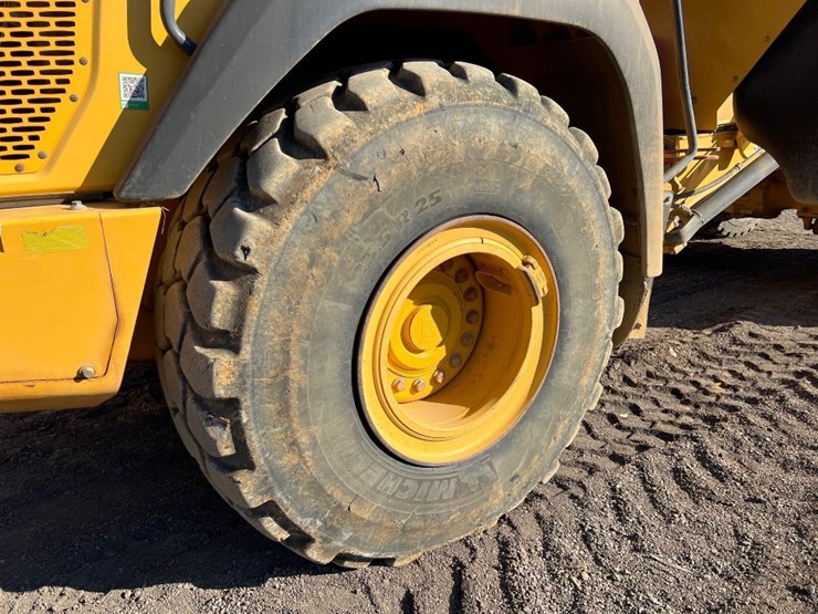 deere-260e-image-9