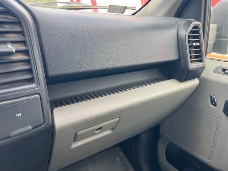 2018-ford-f150-xl-image-23