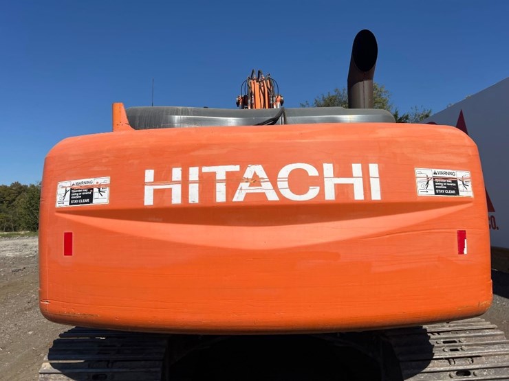 hitachi-zx210-lc-5n-image-31