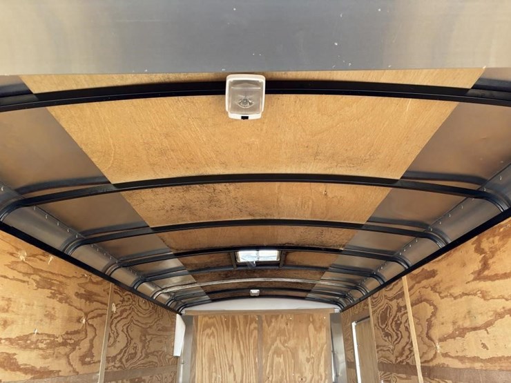 2007-haulmark-kd7x16wt3-enclosed-trailer-image-26