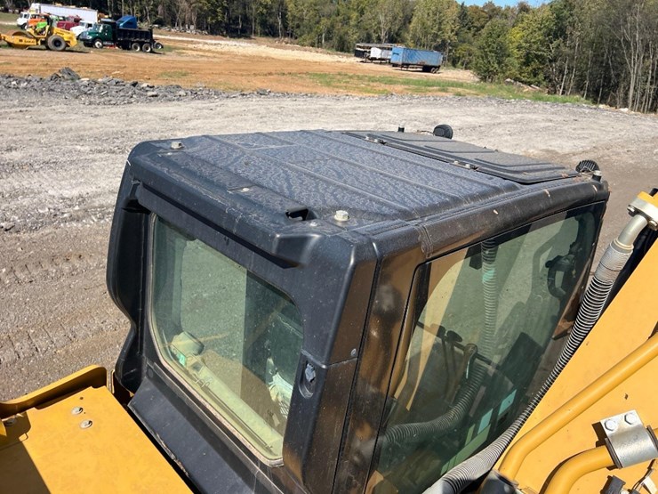 2019-caterpillar-336gc-image-18