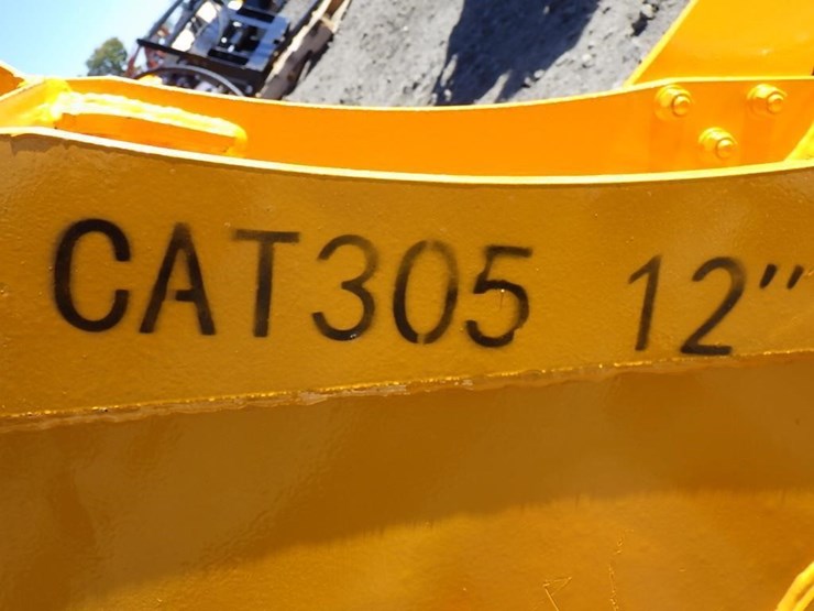 caterpillar-305-image-5
