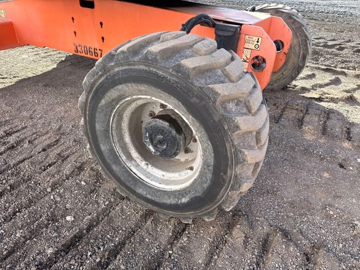 2014-jlg-4550aj-series-ii-manlift-image-11