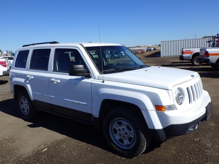 2016-jeep-patriot-image-2