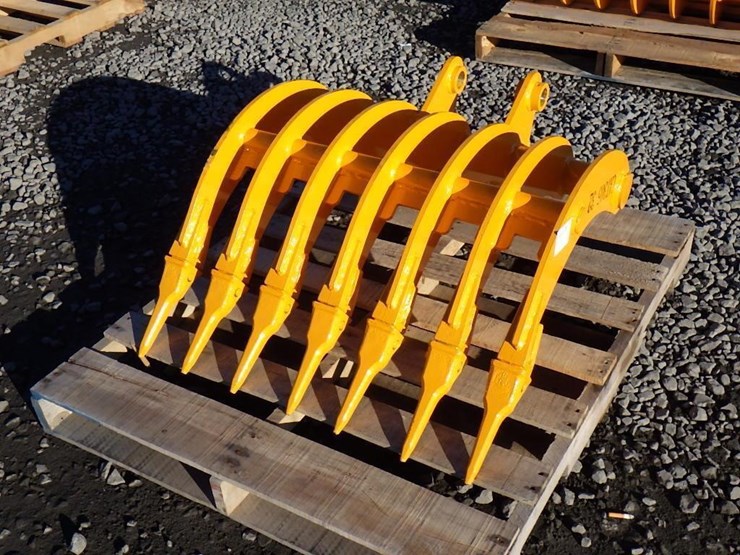 caterpillar-305-image-1