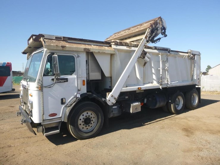 2014-peterbilt-pb320-front-loading-garbage-truck-image-1