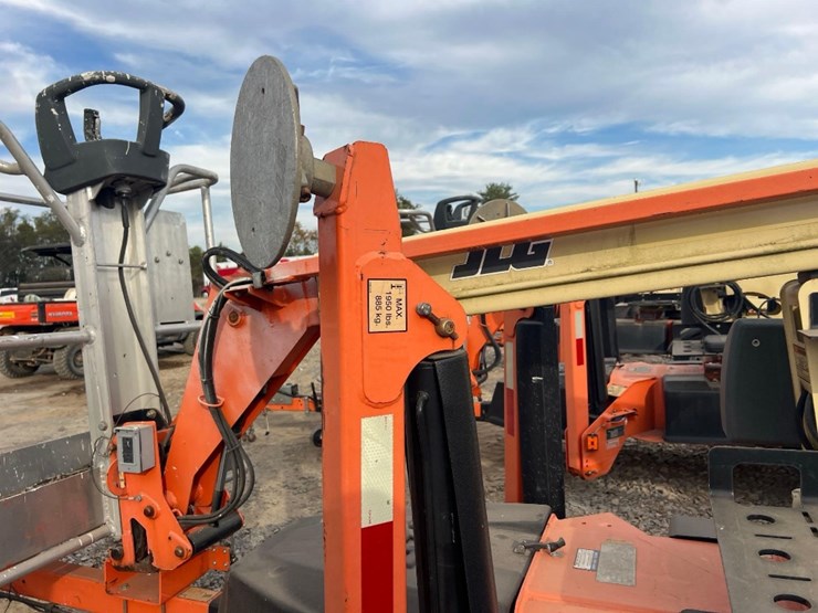 2018-jlg-t350-image-15