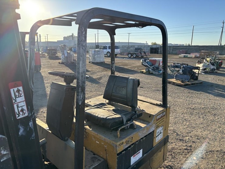 caterpillar-fc40-image-19