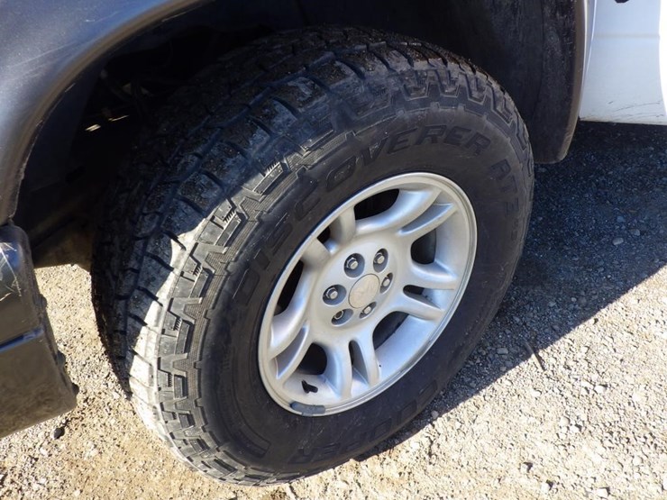 2002-dodge-durango-image-13