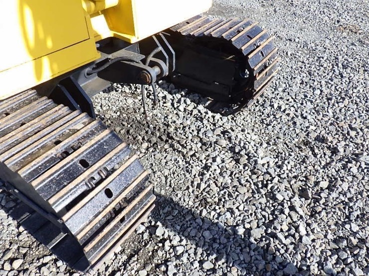 komatsu-pc28uu-image-15