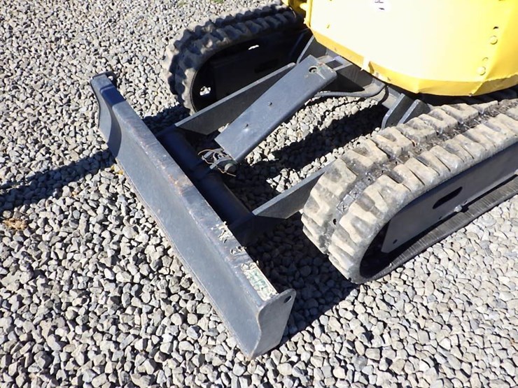 komatsu-pc12-image-13