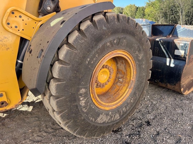 caterpillar-930m-image-12