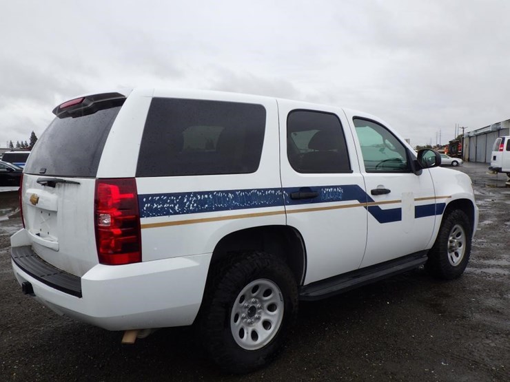 2014-chevrolet-tahoe-image-3