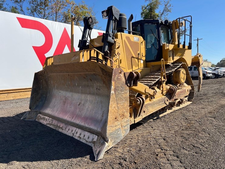 caterpillar-d8t-image-8