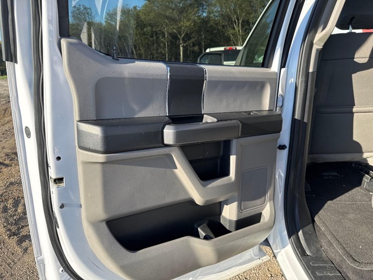 2017-ford-f150-xlt-image-21