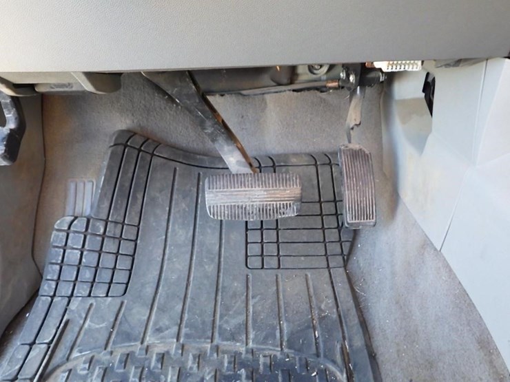 2004-nissan-titan-image-27