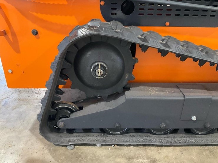 #1001-•-new-land-hero-ldh-t460-mini-track-skid-steer-loader-image-9