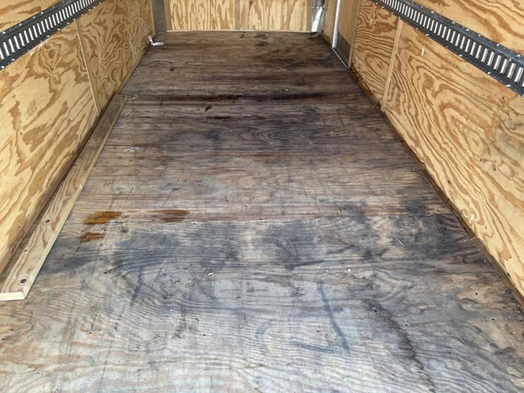 2007-haulmark-kd7x16wt3-enclosed-trailer-image-27
