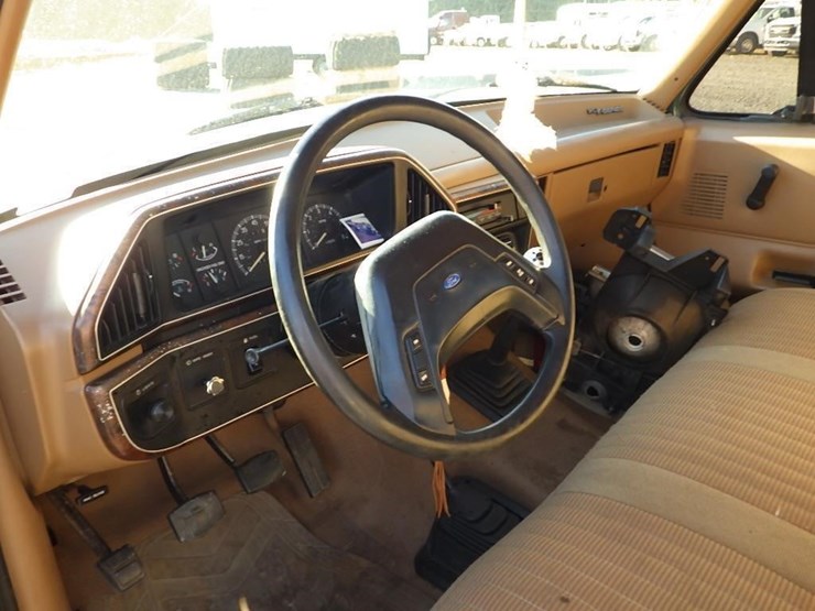 1990-ford-f150-image-14