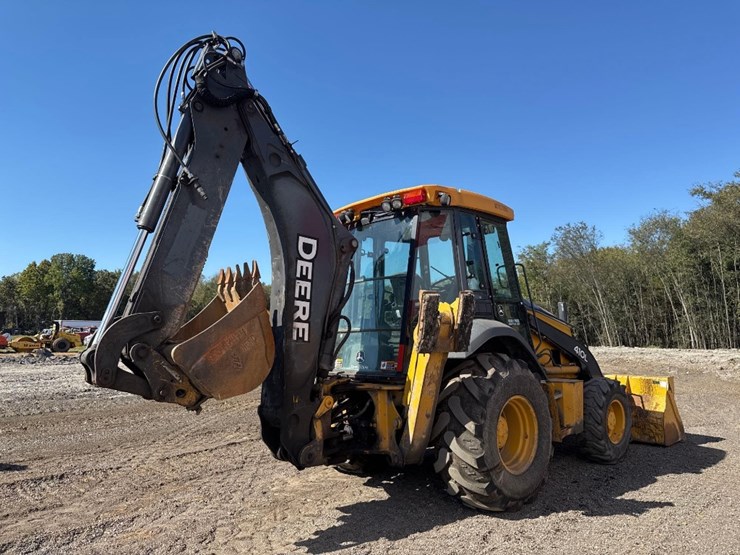 deere-410l-image-6