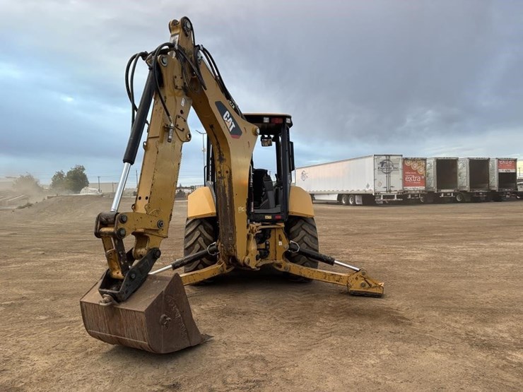 caterpillar-420f2-image-8
