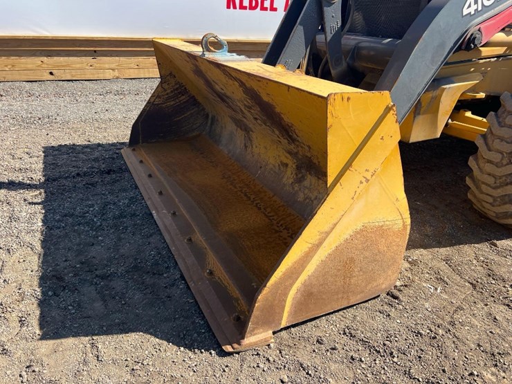 deere-410l-image-9