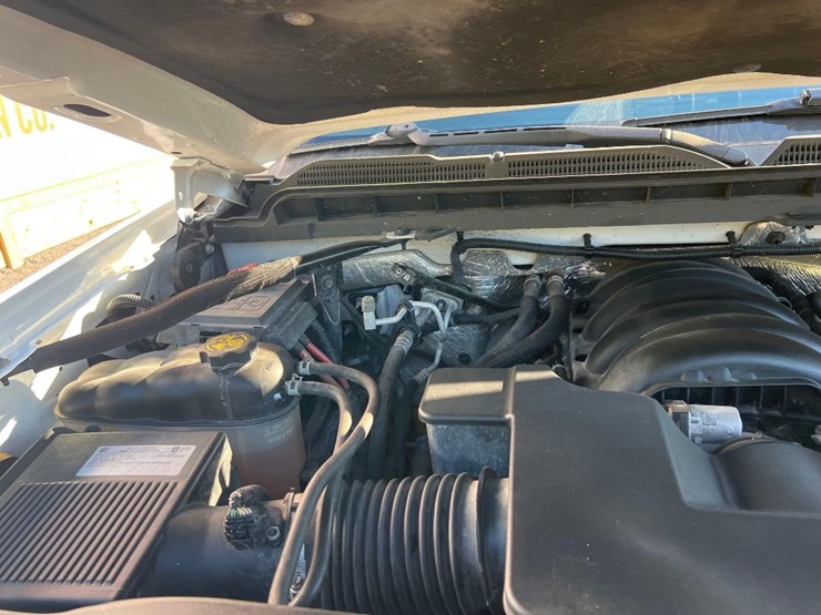 2018-chevrolet-silverado-image-21