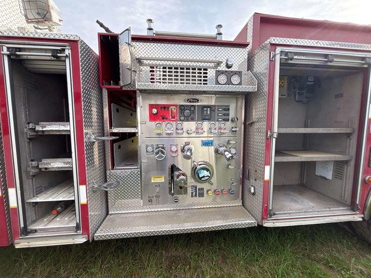 2004-pierce-enforcer-image-29