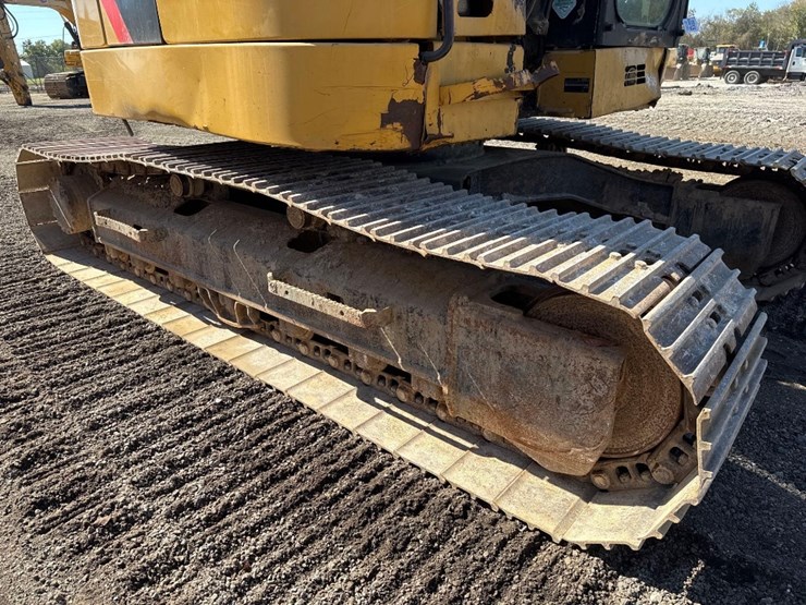 2016-caterpillar-315fl-image-13