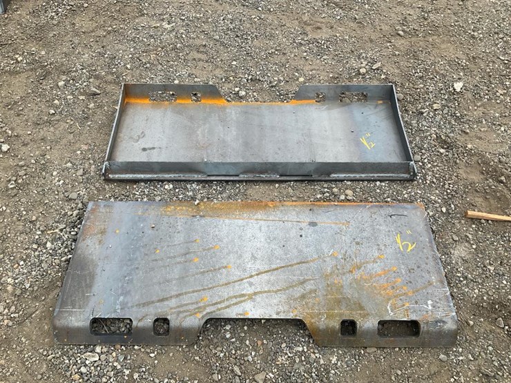 #1397-•-1/2"-thick-quick-tach-cut-out-mount-plates-image-1