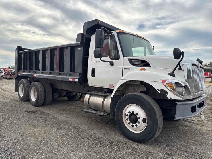 2008-international-workstar-7400-image-4