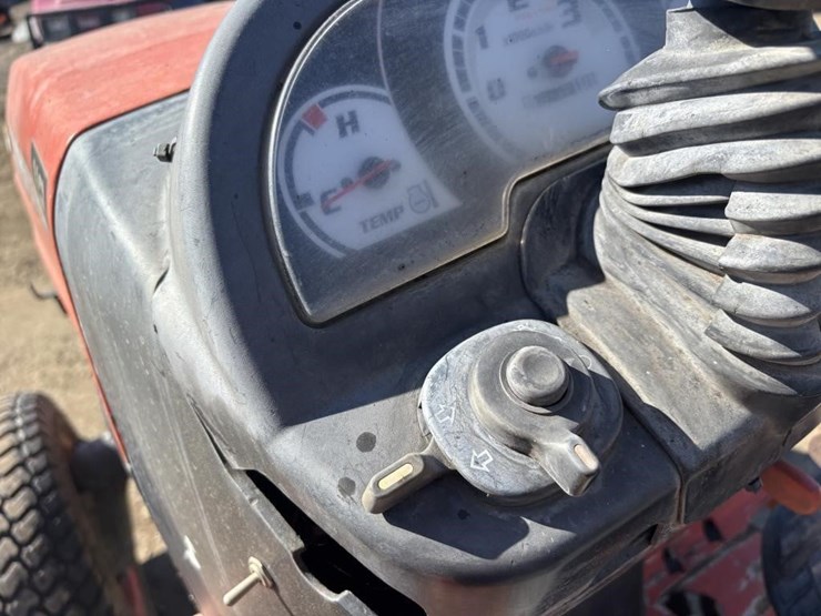 kubota-b2630-image-25