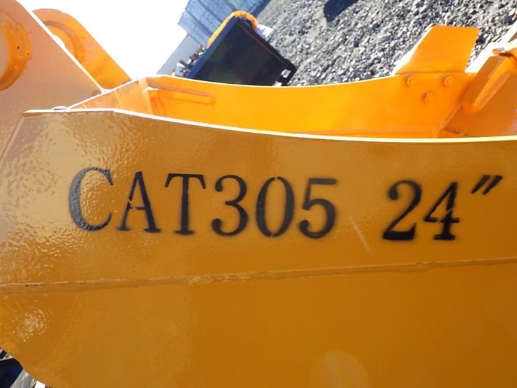 caterpillar-305-image-5