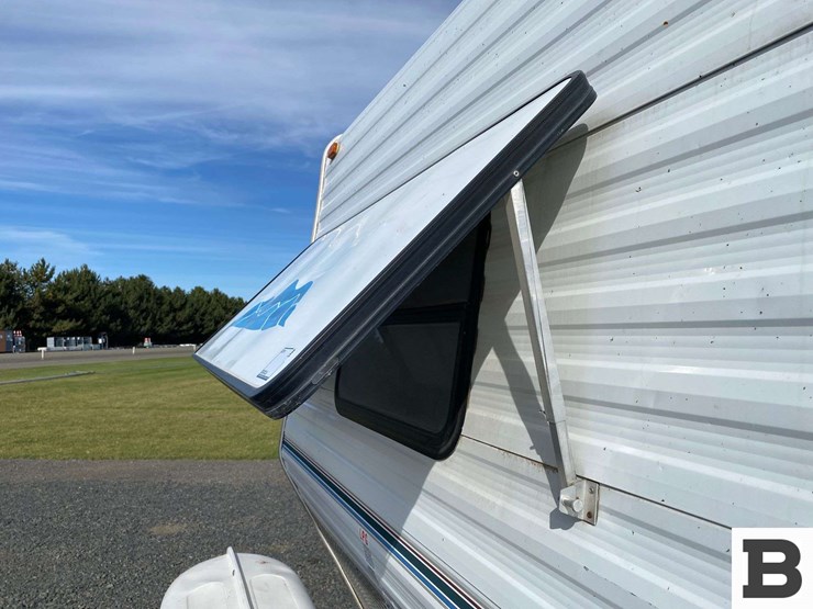 trailblazer-camper-image-11