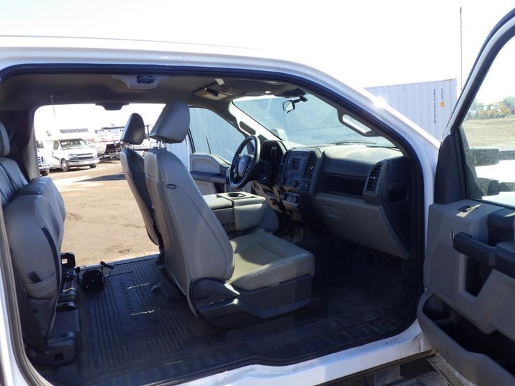 2022-ford-f250-image-6