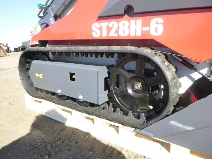 battler-st28h-6-skid-steer-track-loader-image-18